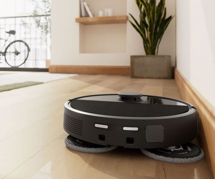Roomba® Plus 505 Combo Robot + AutoWash™ Dock